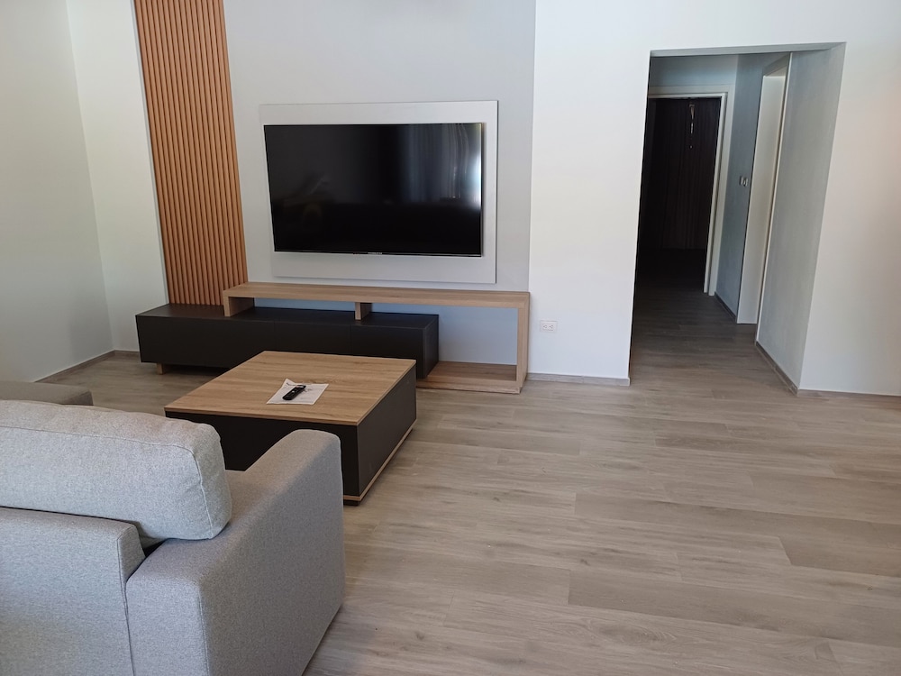 Deluxe Apartment photo 2