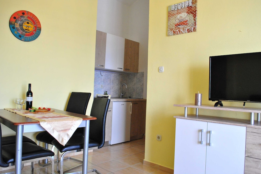 Apartment (Superior One Bedroom Apartment with B) photo 2