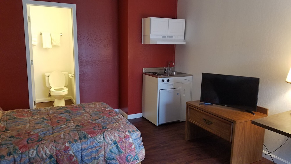 Elite Room, 2 Double Beds, Kitchenette, Ground Floor photo 3