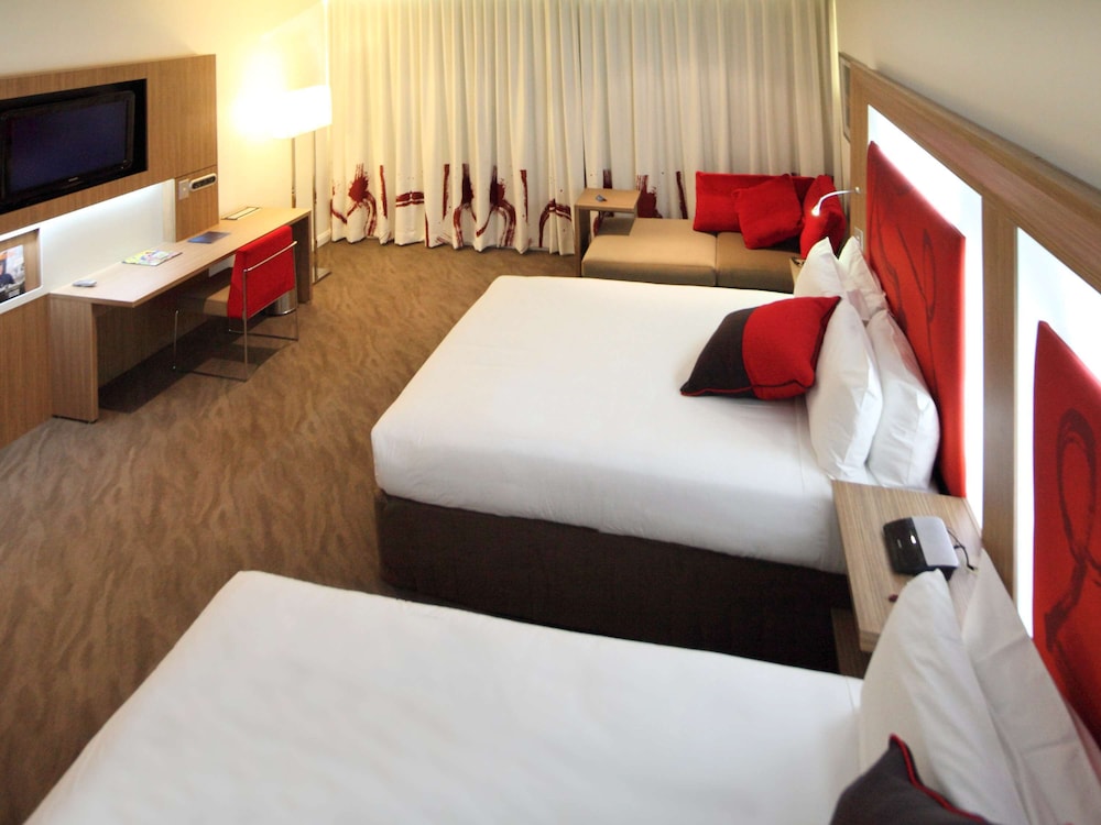 Superior Room, 2 Queen Beds - Photo 3