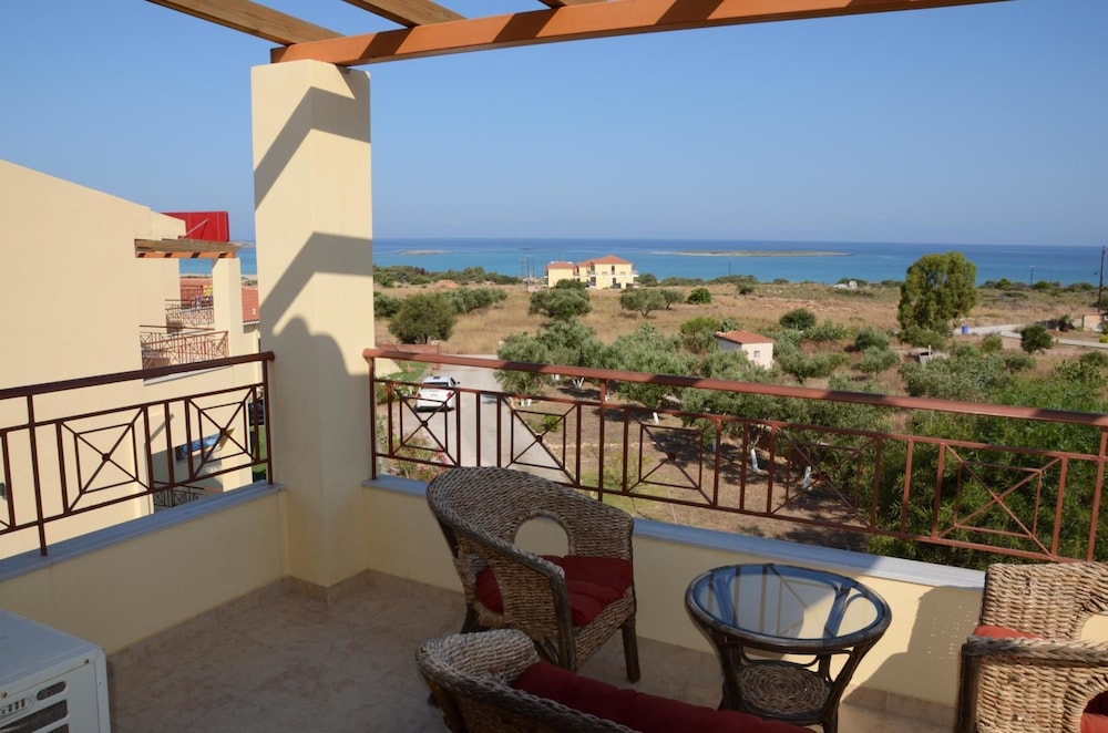 Superior Studio, Sea View (First floor) - Photo 11