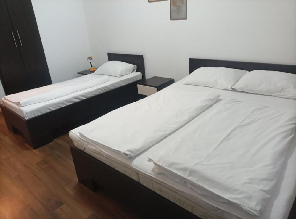 House (Standard Suite)