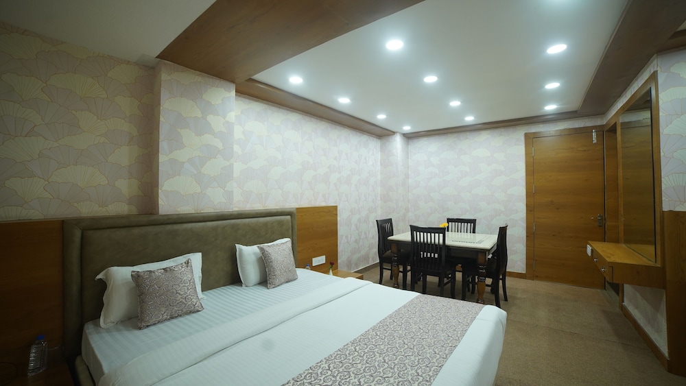Studio Suite - Photo 5