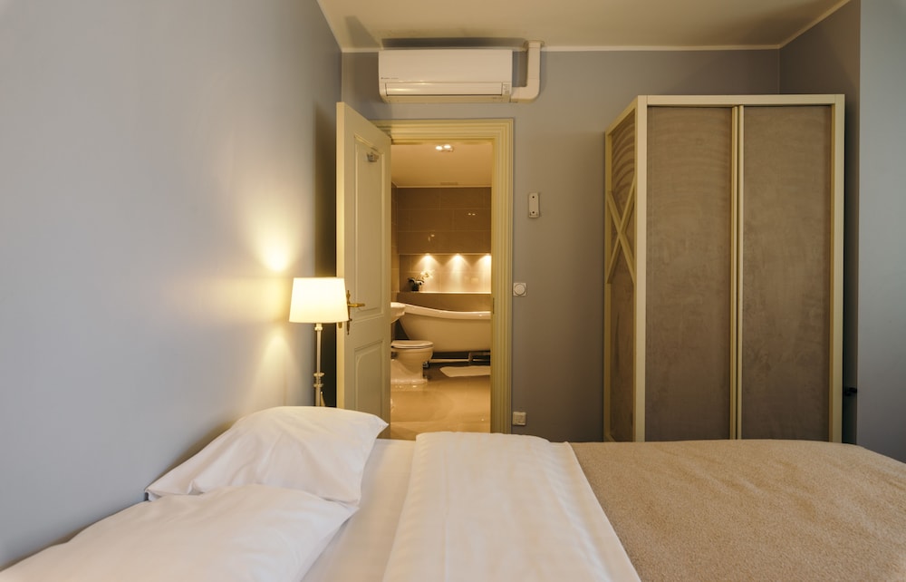 Double Room - Photo 2