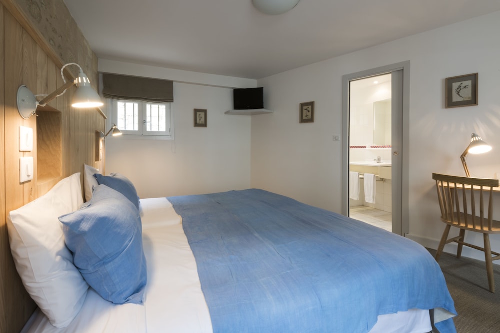 Double or Twin Room - Photo 18