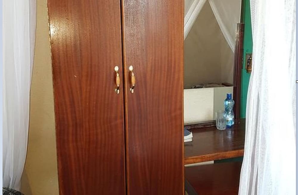 Double or Twin Room photo 2