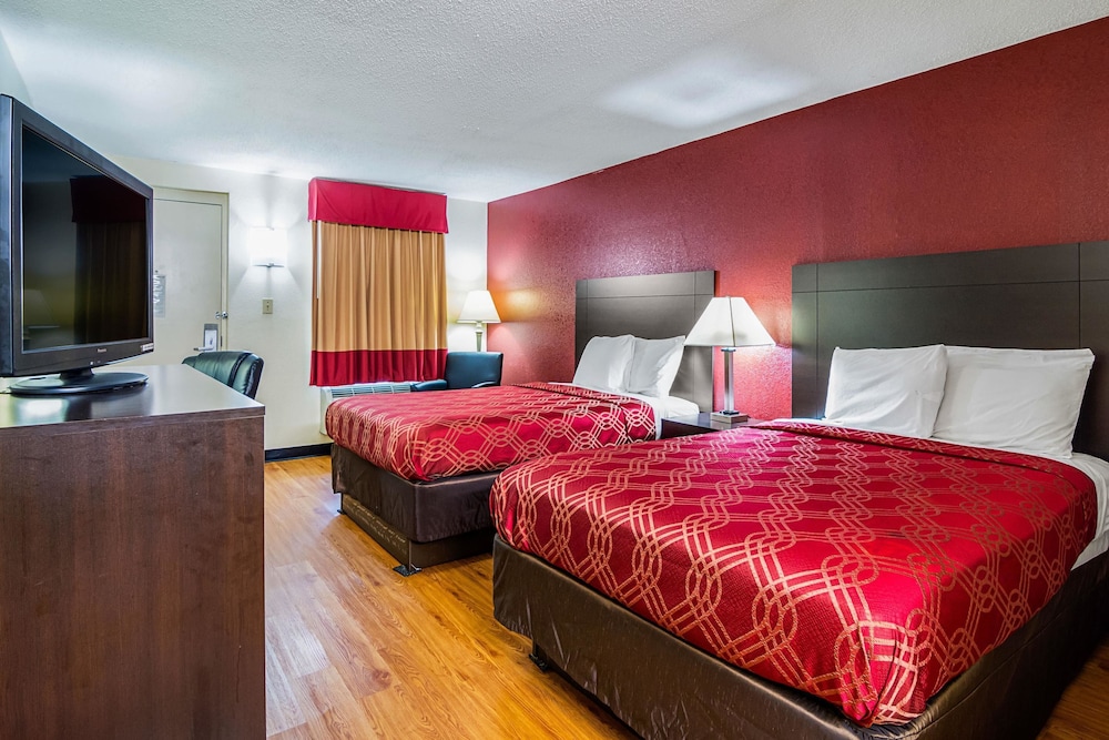 Standard Double Room, 2 Double Beds, Smoking - Photo 12