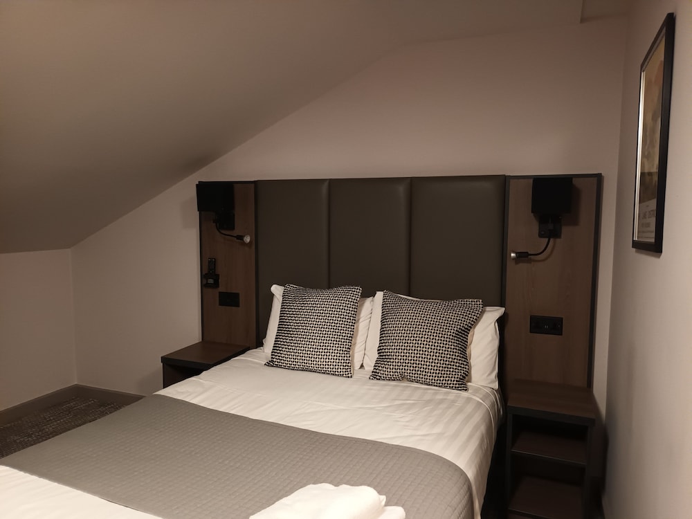 Economy Double Room photo 1