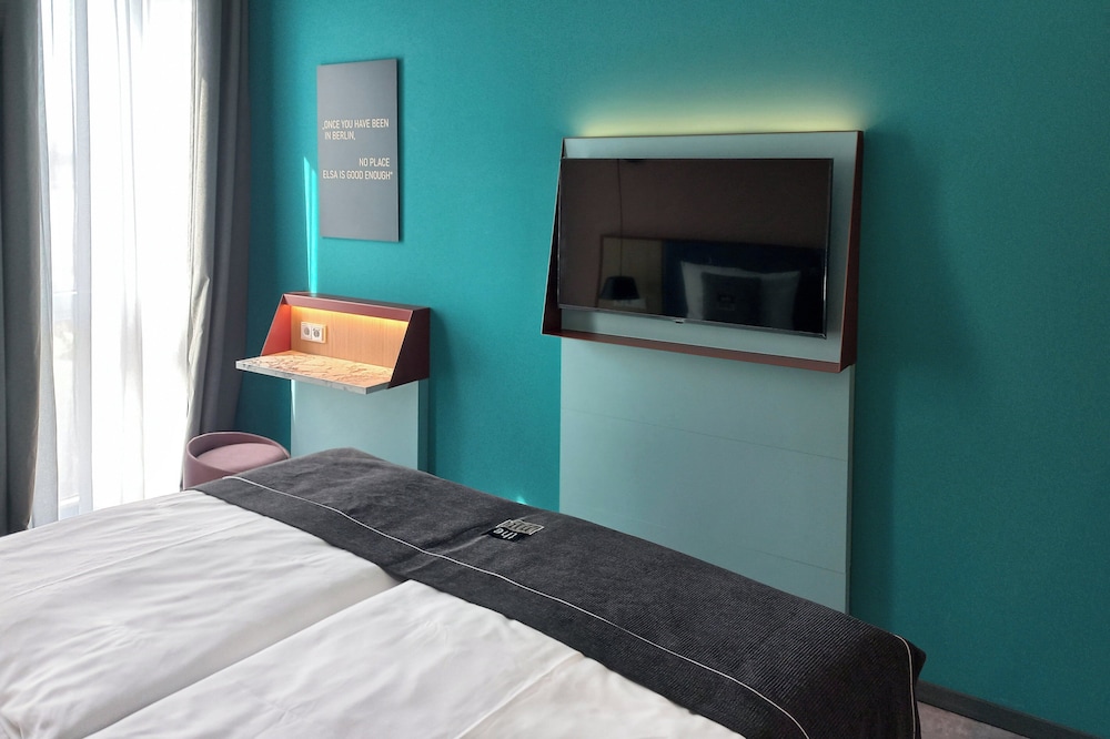 Standard Room, 2 Twin Beds photo 2
