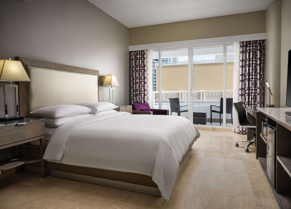 Room, 1 King Bed, Balcony, Park View