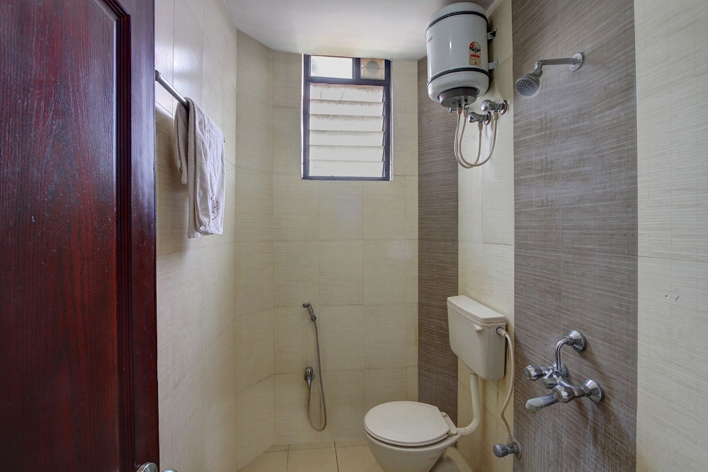 Deluxe Double Or Twin Room, 1 Queen Bed photo 2