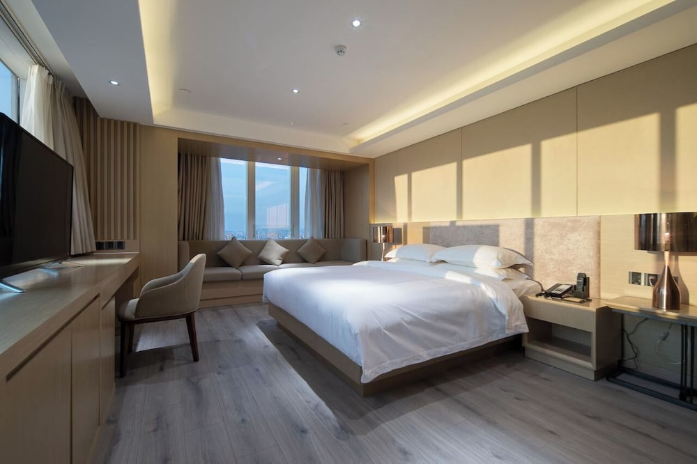 Business Double Room, City View