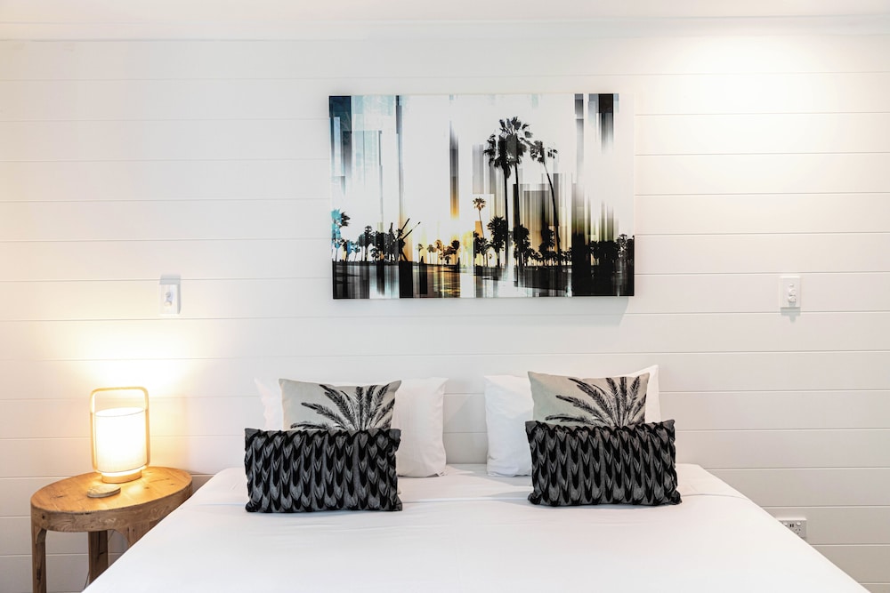Signature Apartment photo 3