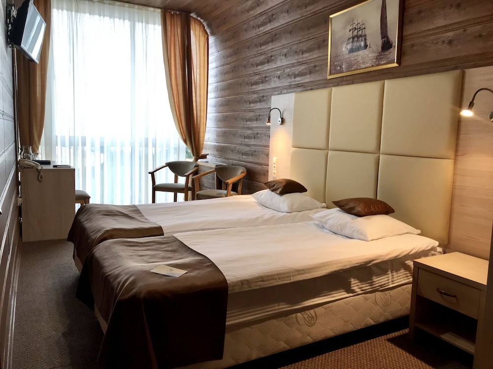 Superior Double or Twin Room photo 2
