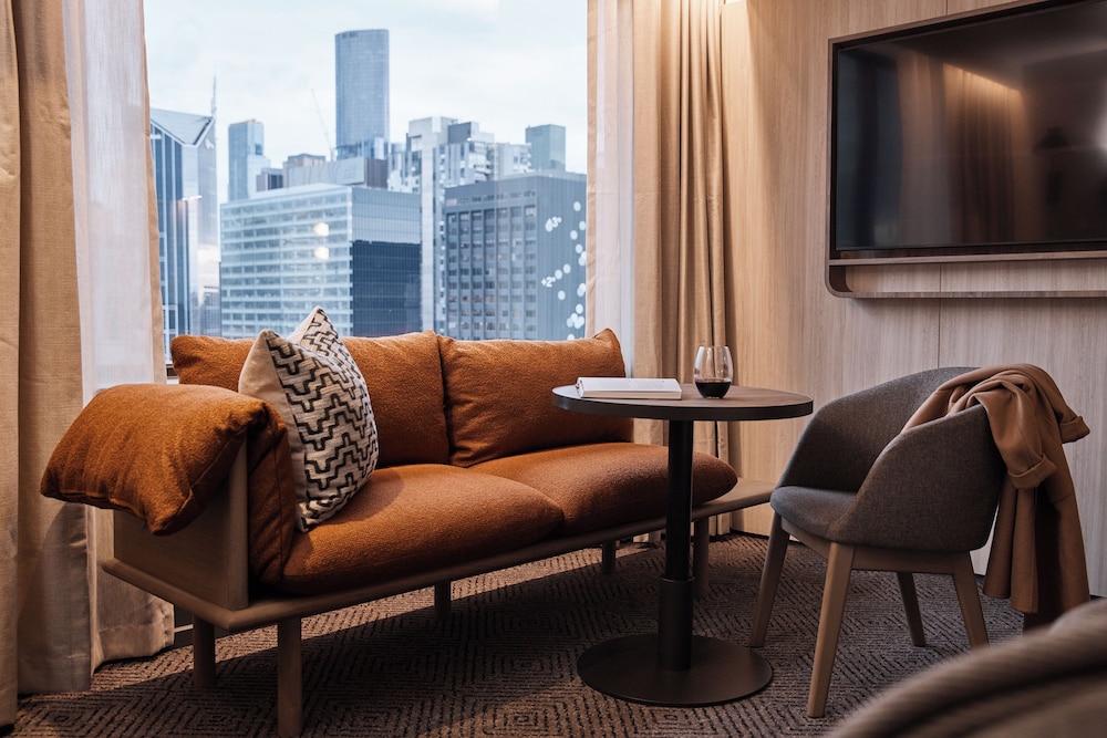 Rydges Deluxe Corner King - Photo 7
