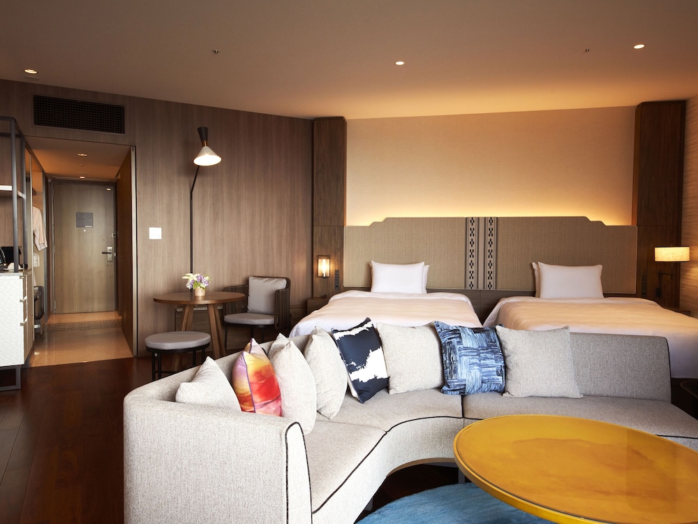 Club Premium Twin, Non Smoking (With Club Pool & Lounge Access) - Photo 1