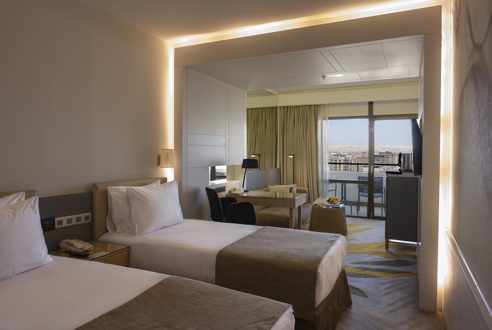 Standard Room, 2 Twin Beds, Non Smoking, City View