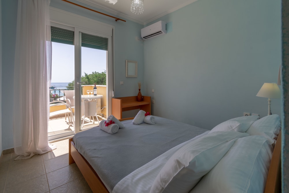 Villa, 3 Bedrooms, Beachfront