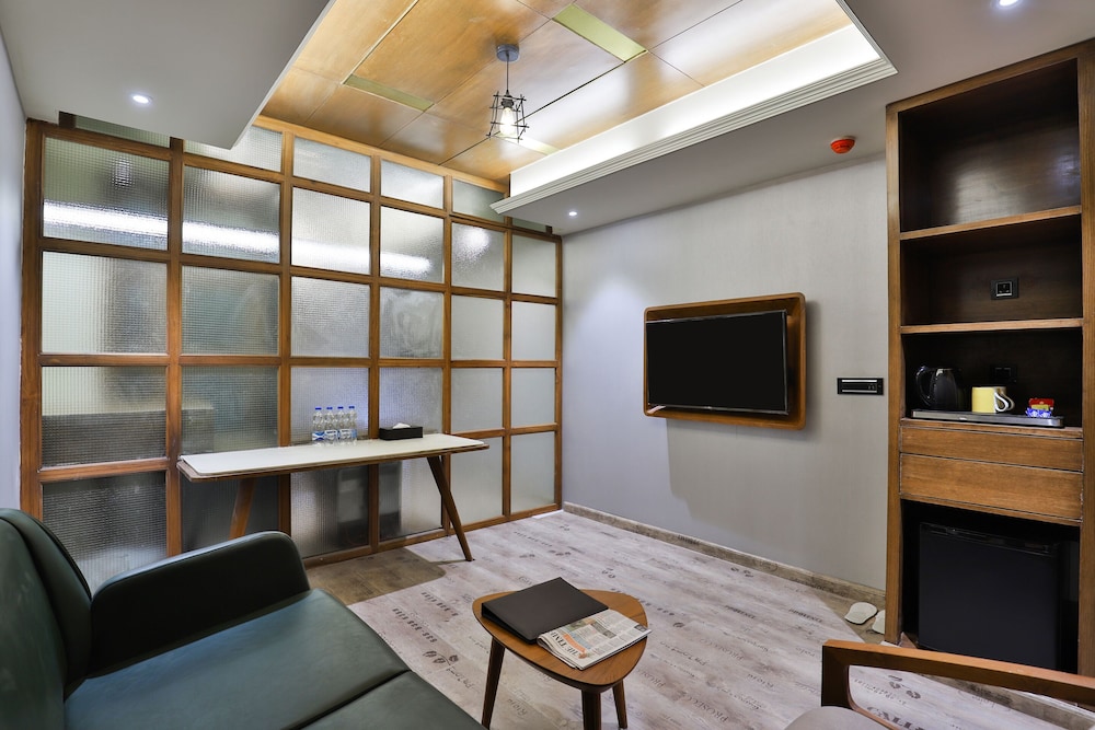One Bedroom Apartment - Photo 14
