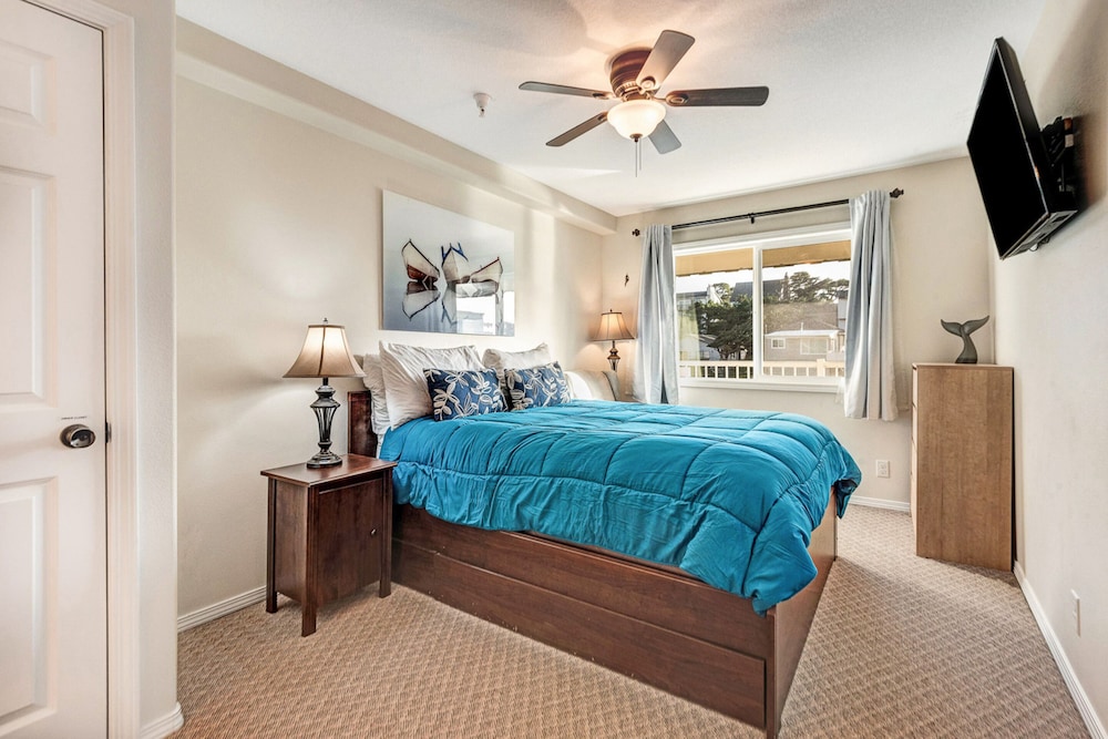 Condo, 1 Bedroom, Kitchen, Beach View photo 3