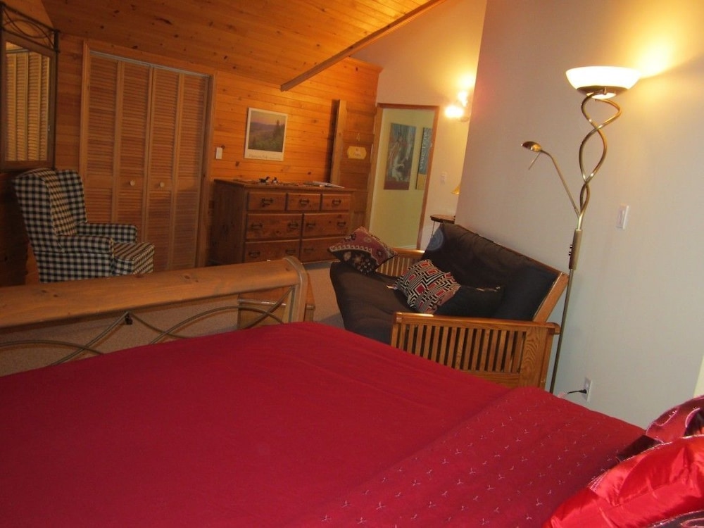 Superior Double Room, Multiple Beds, Non Smoking, River View (Geggie) photo 3