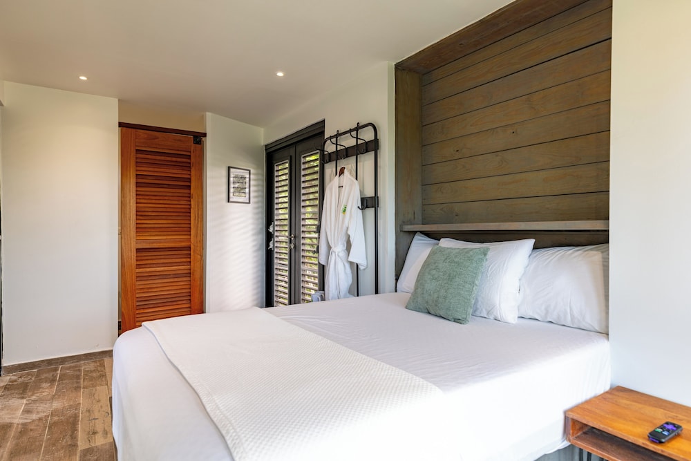 Signature Suite, Hot Tub, Garden View photo 2