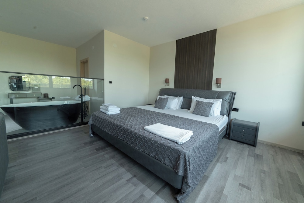 Presidential Studio Suite photo 2