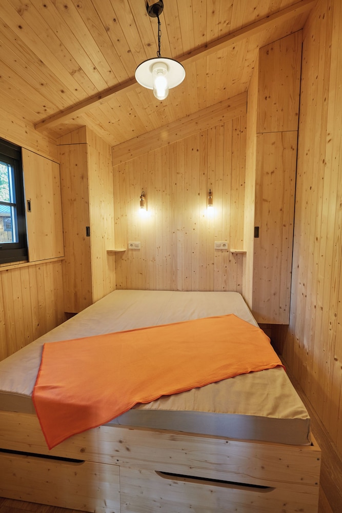 Family Chalet, Park View photo 1