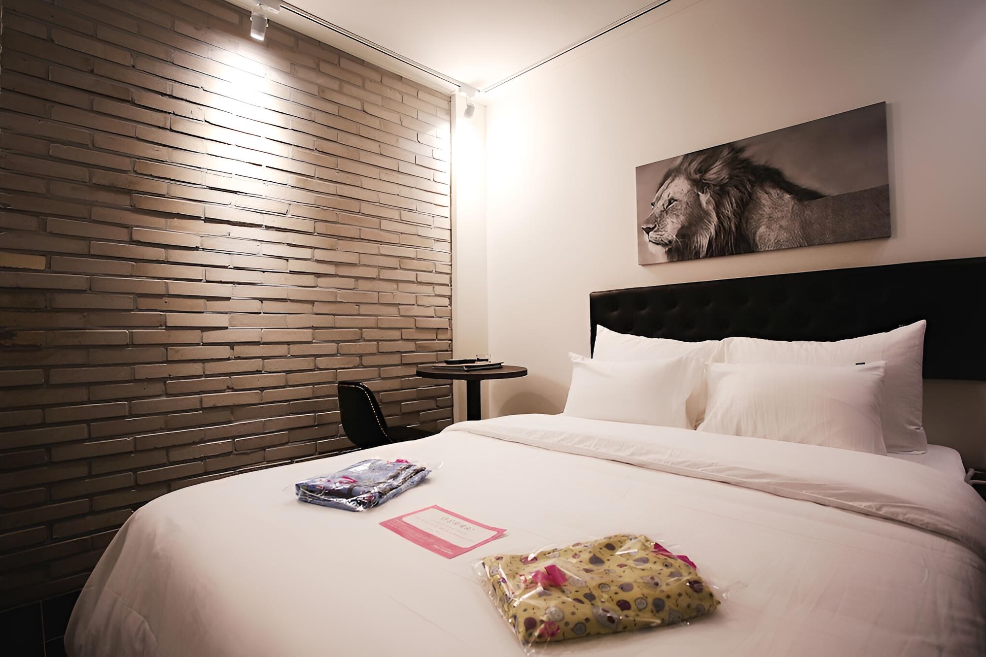 Room (Standard room) - Photo 7