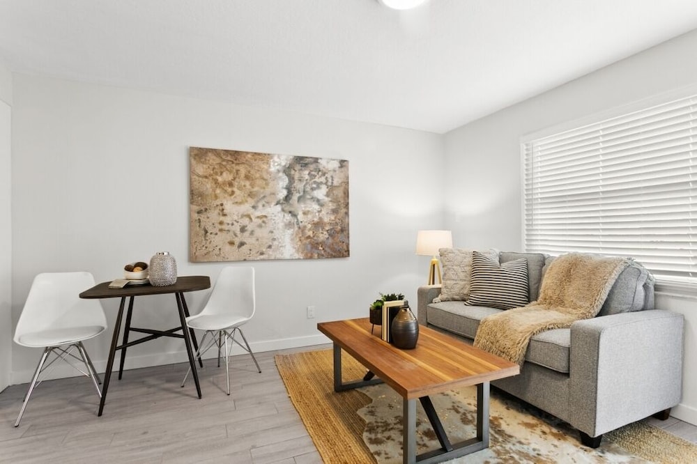 City Apartment - Photo 1