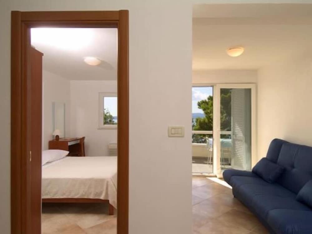 Apartment, Balcony (S2)