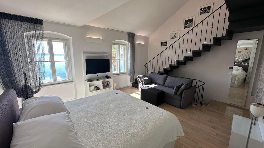 Luxury Suite, Terrace, Sea View photo 2