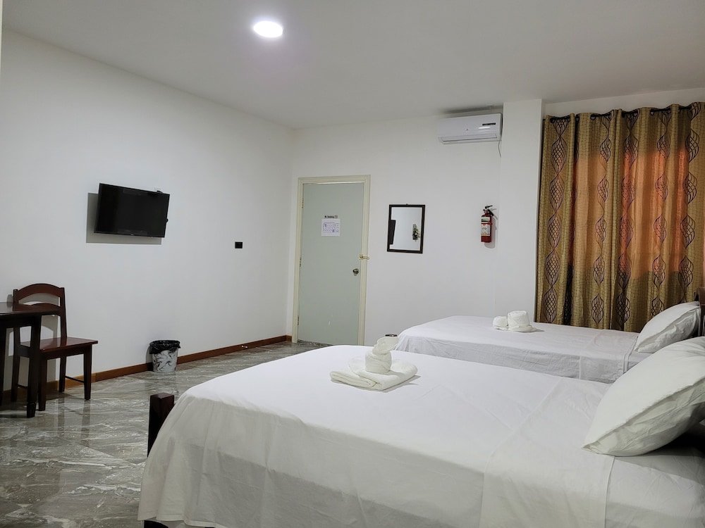 Business Double Room, 2 Double Beds photo 2