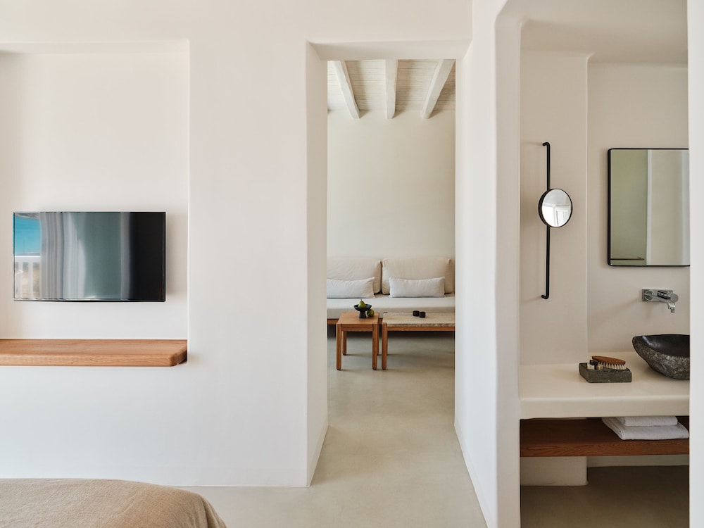 The Coast Beachfront Suite photo 3