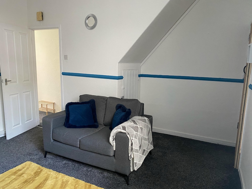 House, Multiple Beds photo 1