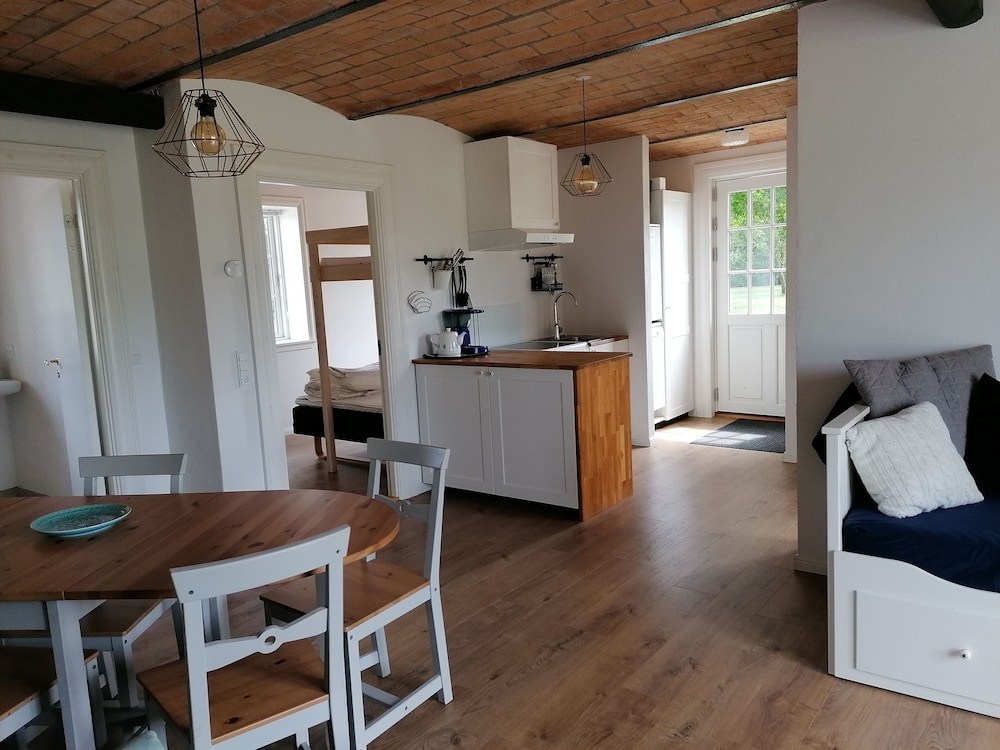 Basic Apartment, Multiple Beds, Non Smoking