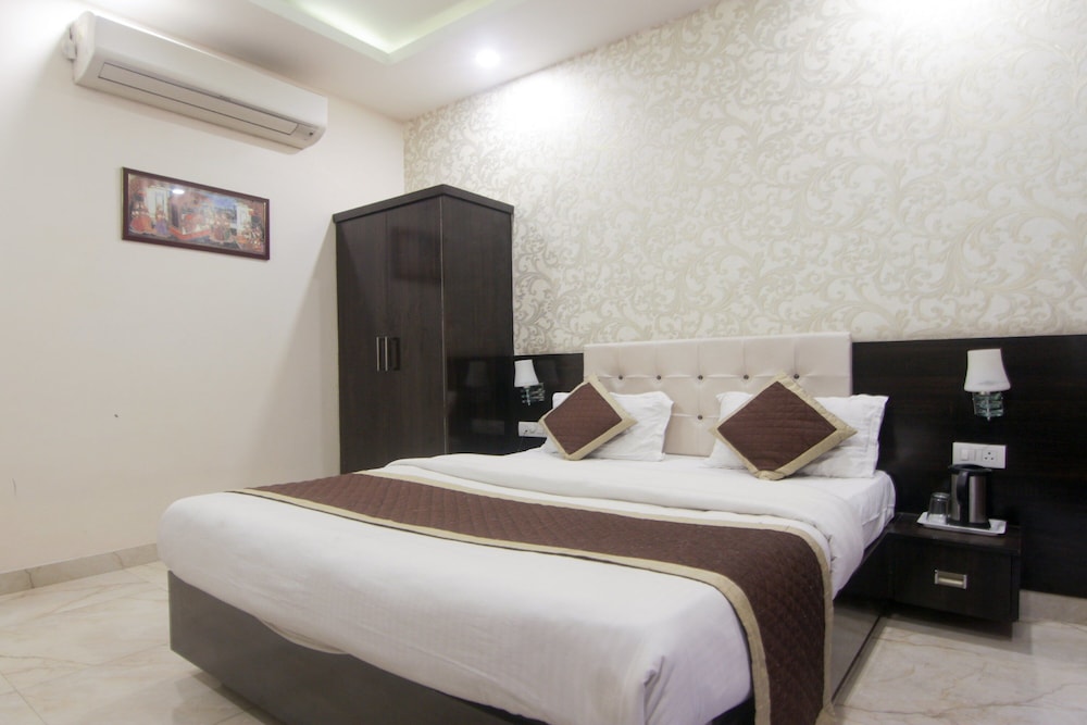 Deluxe Room - Photo 1