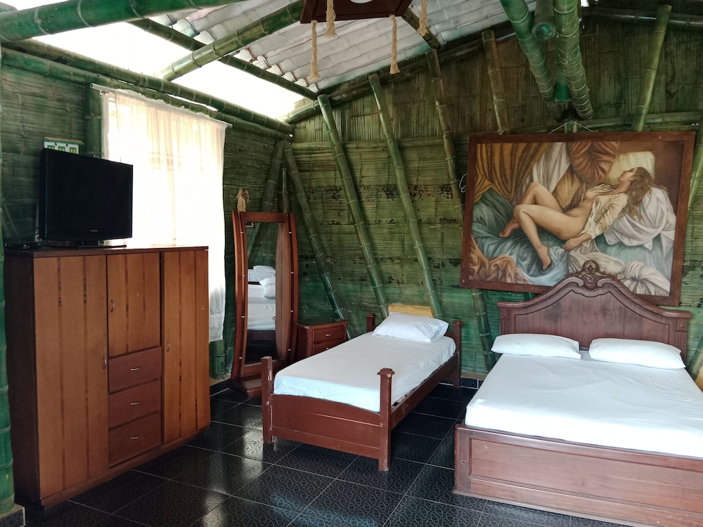 Traditional Cabin, 1 Bedroom, Mountain View photo 1