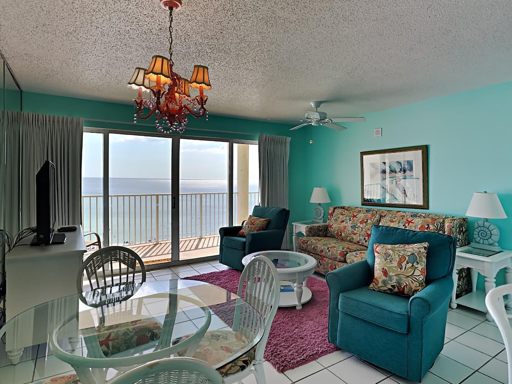 Condo, 1 Queen Bed with Sofa bed, Balcony, Ocean View (T2 702 - No Pets)