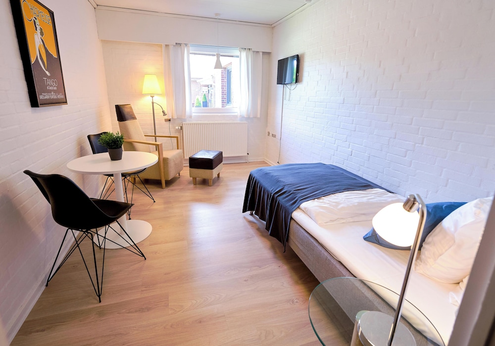 Classic Single Room