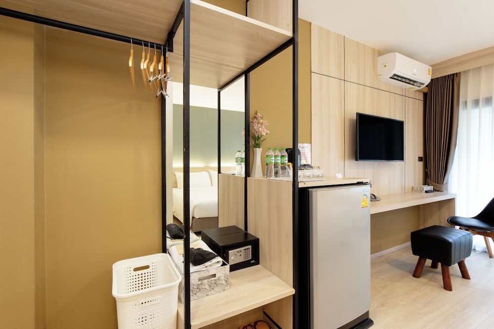 Deluxe Triple Room photo 2
