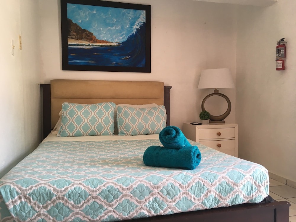 Ss 1b - Standard Room, 1 Queen Bed, 1st Floor photo 1