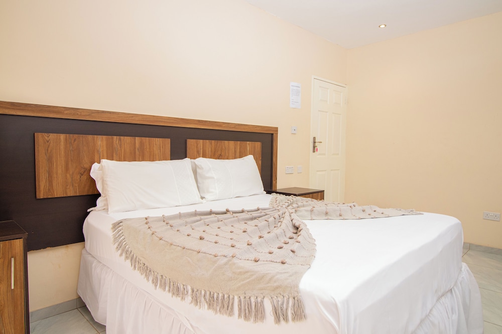 Standard Double Room photo 3