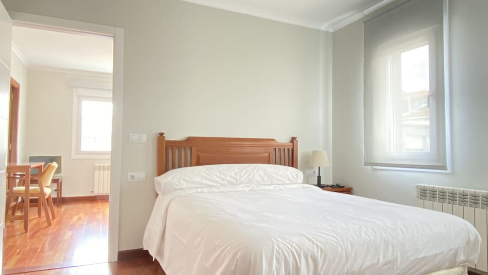 Apartment (101)