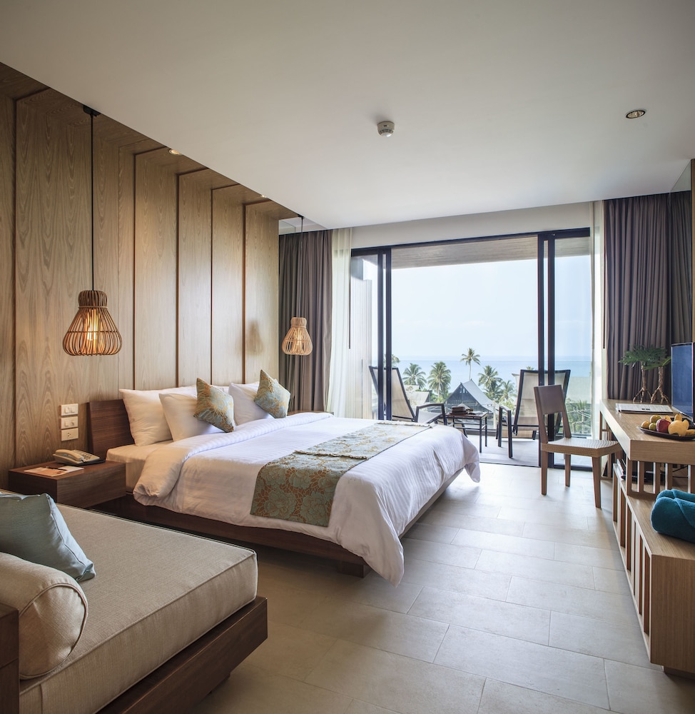 Ocean View Jacuzzi Deluxe - Hillside - Photo 1