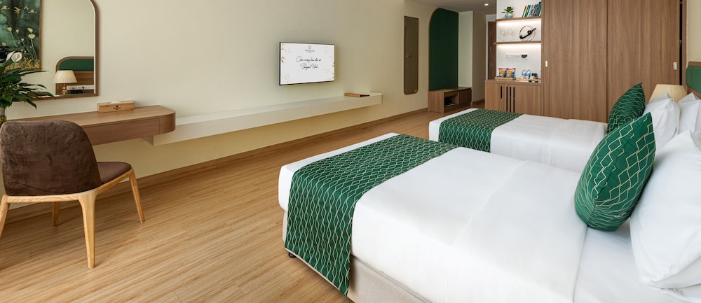 Deluxe Room - Photo 8