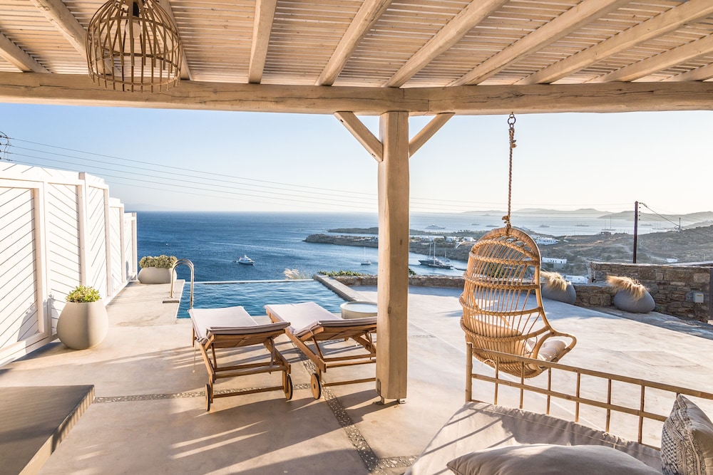 Suite, Private Pool, Sea View (Platinum) photo 3