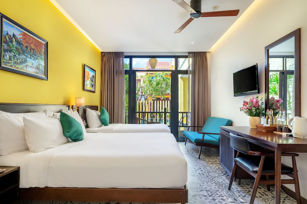 Family Triple Room, Balcony