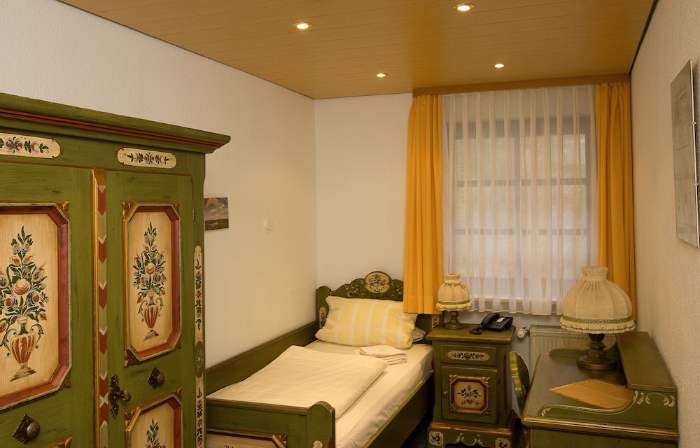 Single Room, Non Smoking photo 3