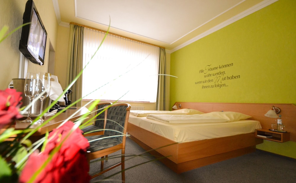Standard Triple Room photo 2